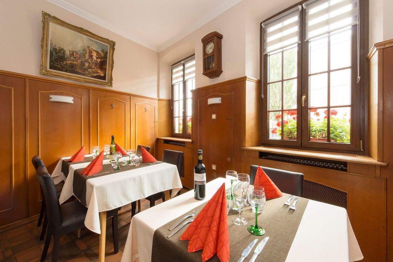 Hotel Restaurant De L'Europe Wissembourg Exterior photo